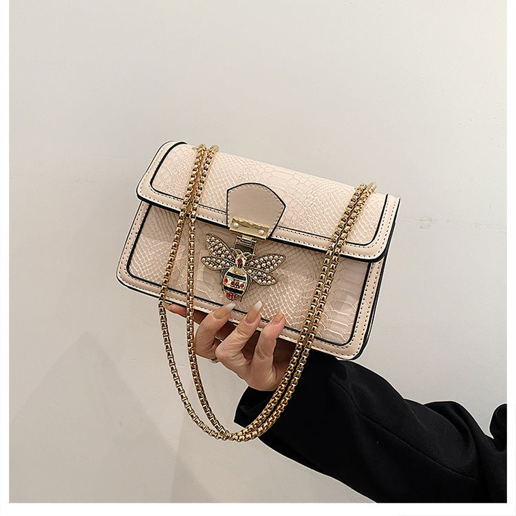 Sarah Express Retro Bee Emblem Chain Messenger Bag
