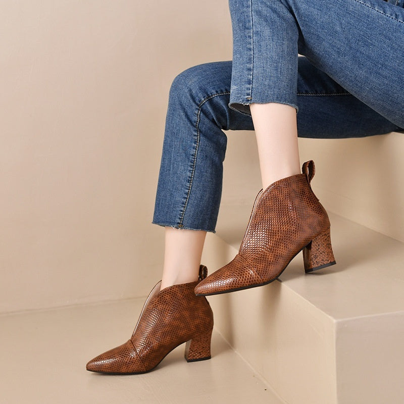 Sarah Express Women's Pointed Toe V-Cut Ankle Boots