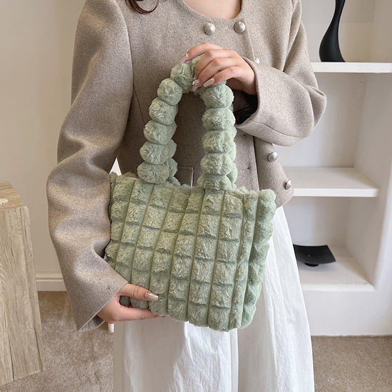 Sarah Express Plush Quilted Plaid Tote Bag
