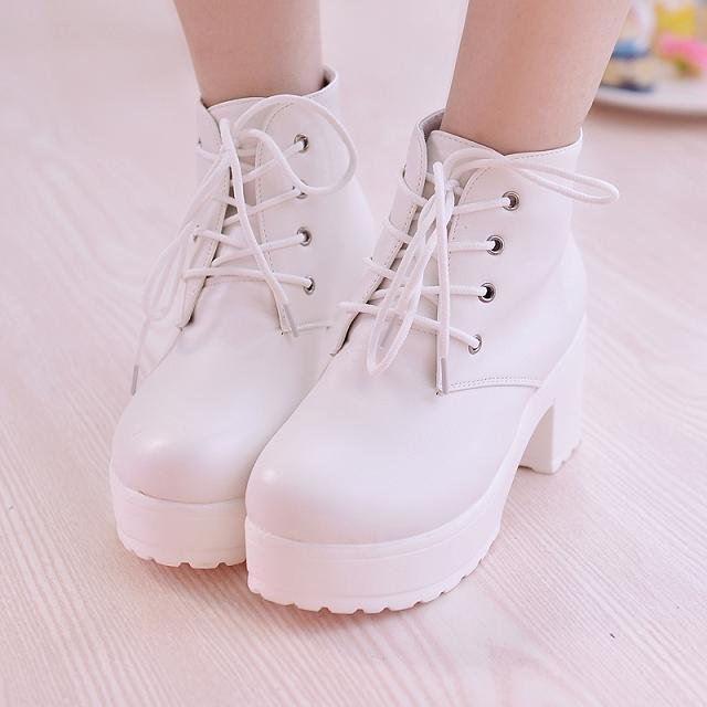 Sarah Express Chunky Heel Lace-Up Ankle Boots