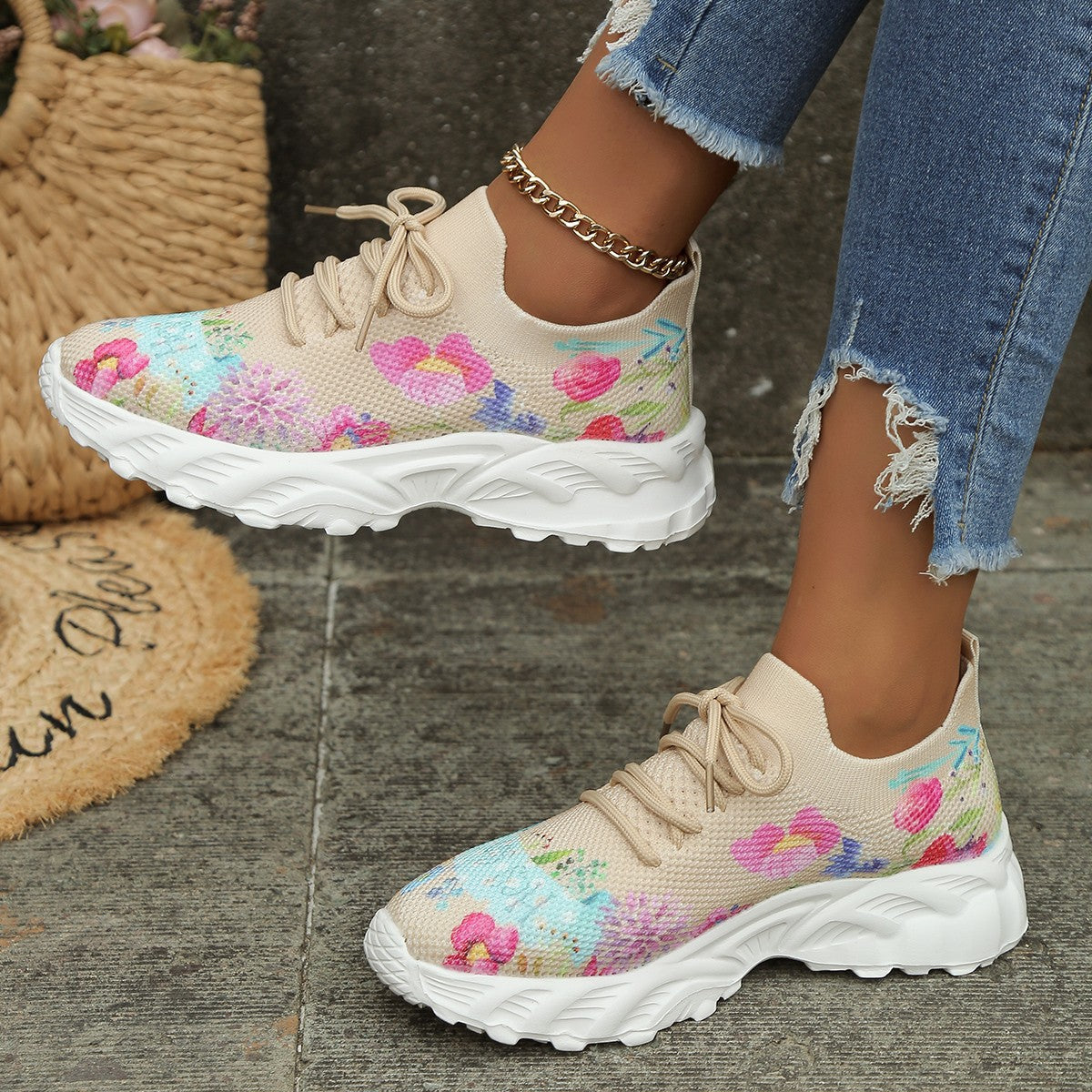 Sarah Express Floral Print Breathable Lace-Up Walking Sneakers