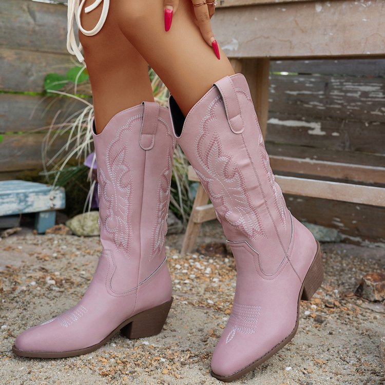 Women's Hollow-Out Chunky Heel Boots – heel profile