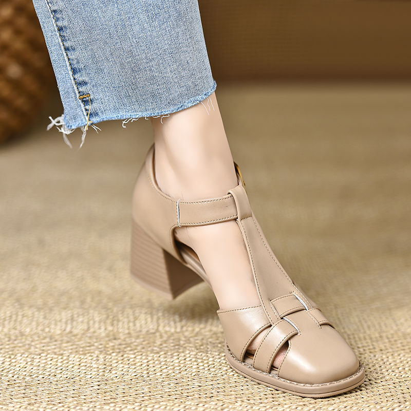 Sarah Express Chunky Heel Peep Toe Buckle Sandals