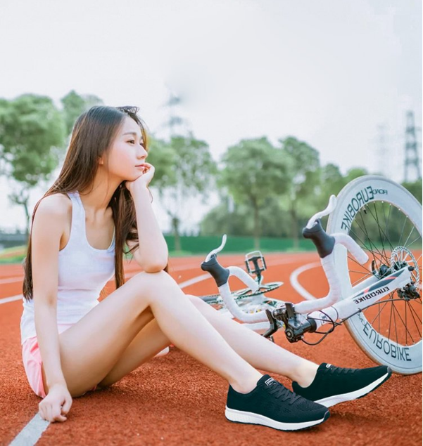 Sarah Express Breathable Mesh Women's Athletic Sneakers