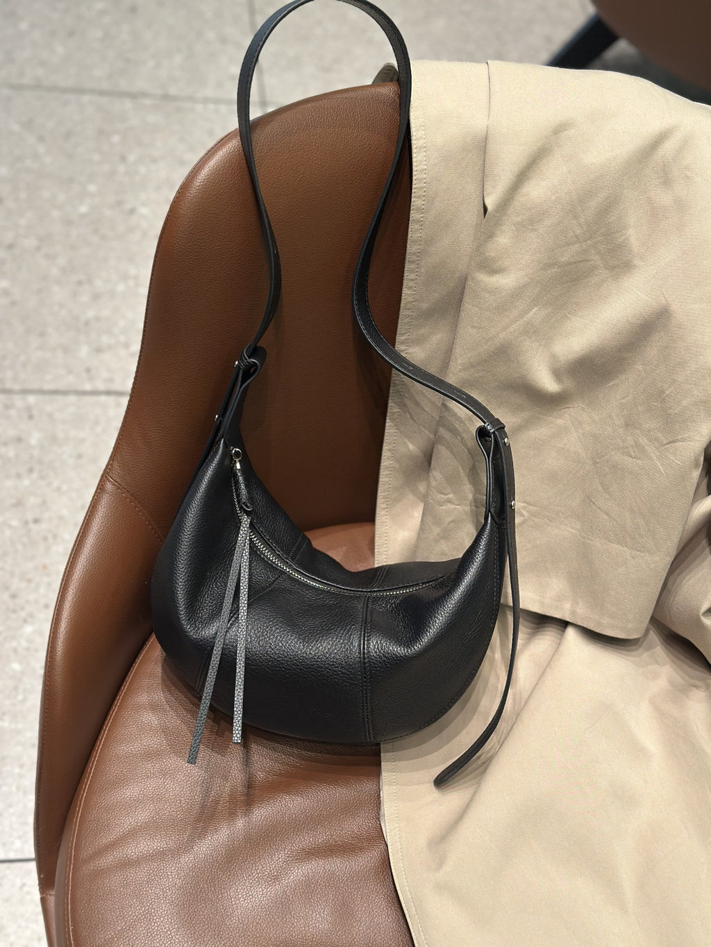 Sarah Express Top-Grain Cowhide Dumpling Crossbody Bag
