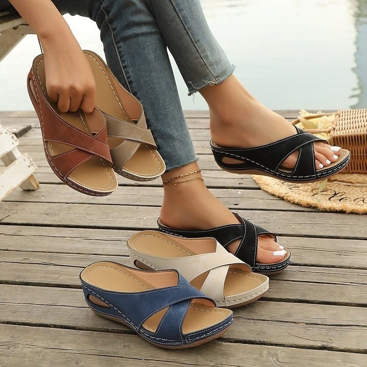 Lightweight Platform Beach Sandals – sole profile alternate view 4