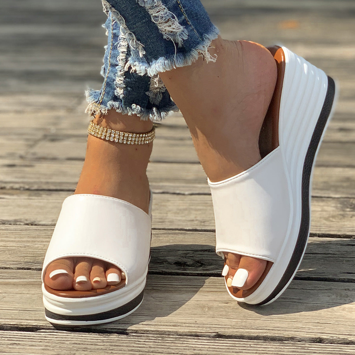 Sarah Express Women's Cutout Platform Wedge Sandals White Board
