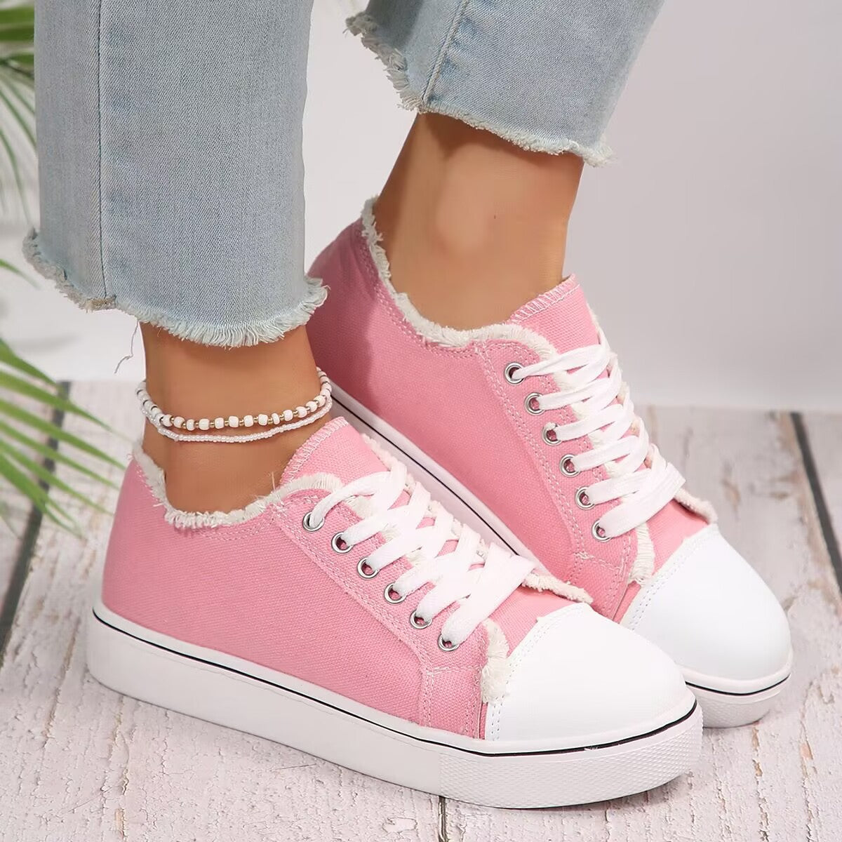 Sarah Express Women's Lace-Up Canvas Casual Sneakers