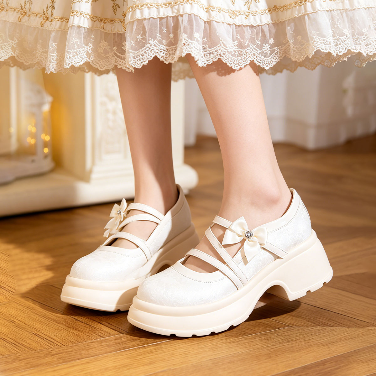 Sarah Express Bow Platform Mary Jane Pumps