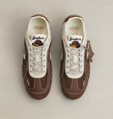 Sarah Express Dachshund German Training Sneakers