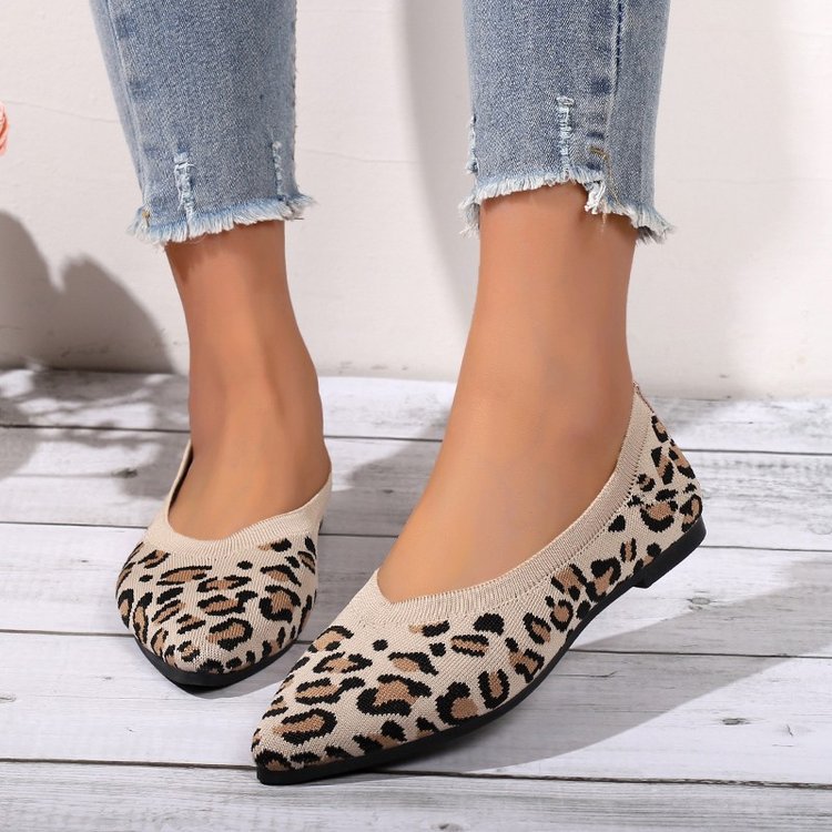 Sarah Express Pointed Toe Leopard Print Flat Pumps