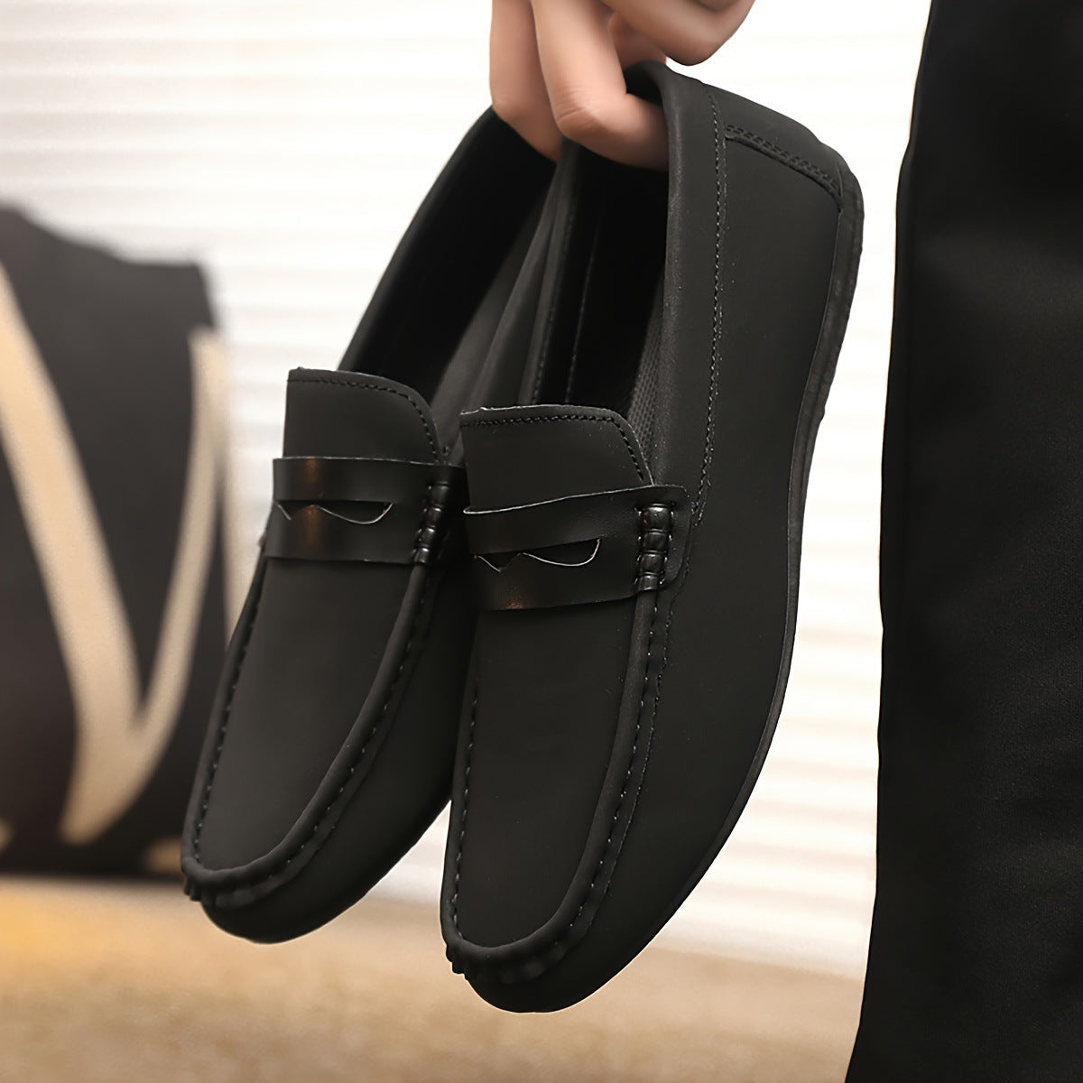 Sarah Express Men's Solid Color Canvas Penny Loafers