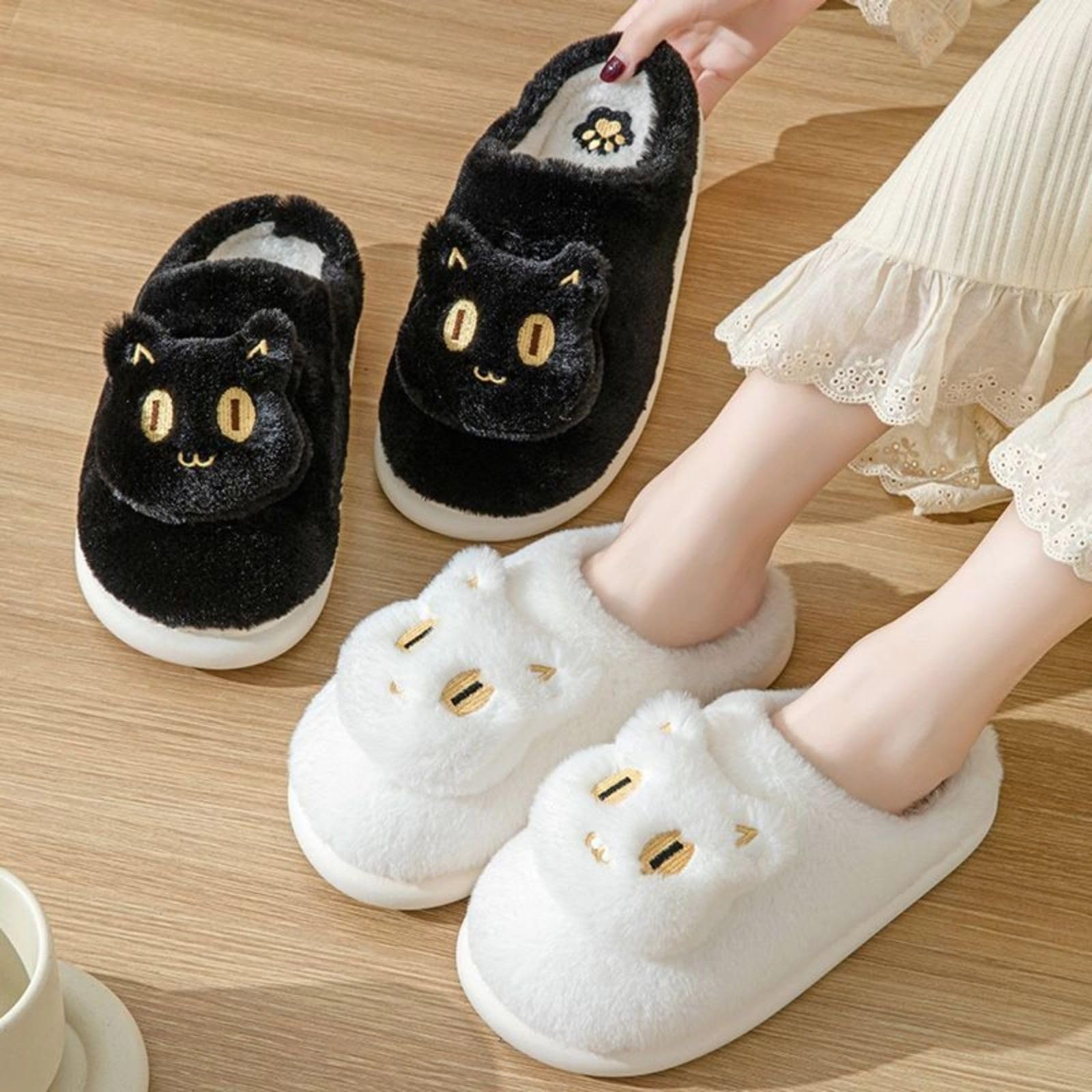 Sarah Express Plush Cat Face Slip-On House Slippers
