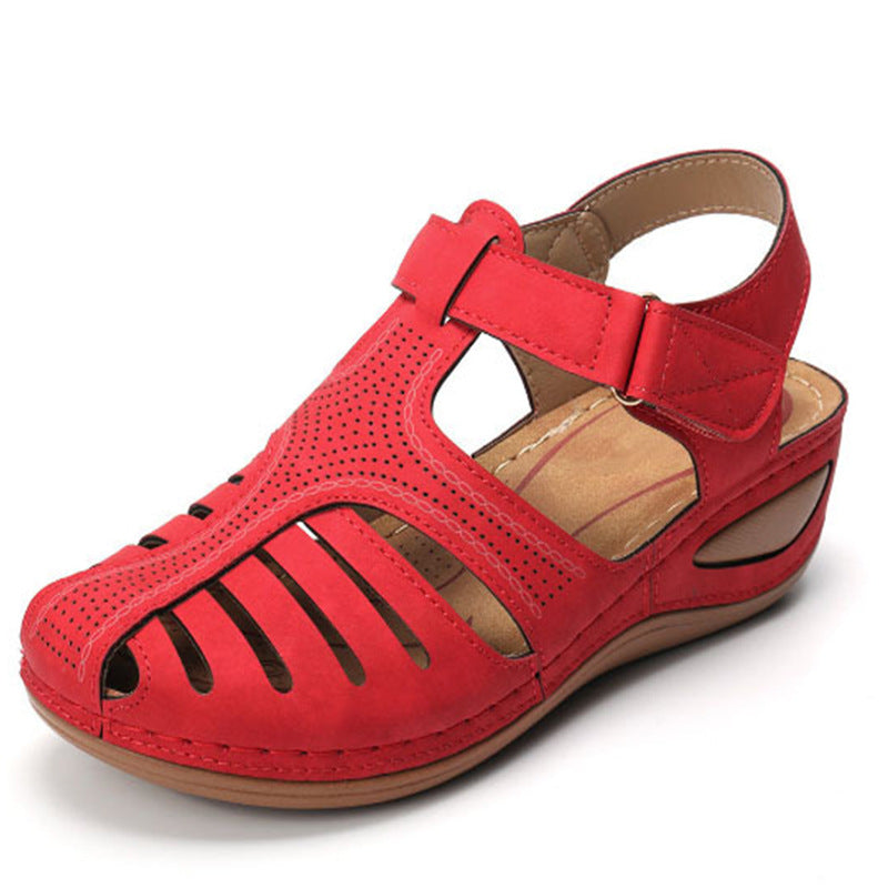 Sarah Express Retro Round-Toe Platform Wedge Sandals Red