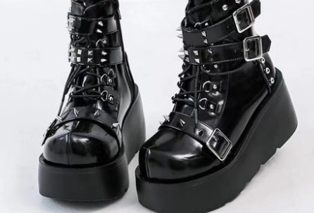 Sarah Express Chunky Round-Toe Platform Wedge Ankle Boots