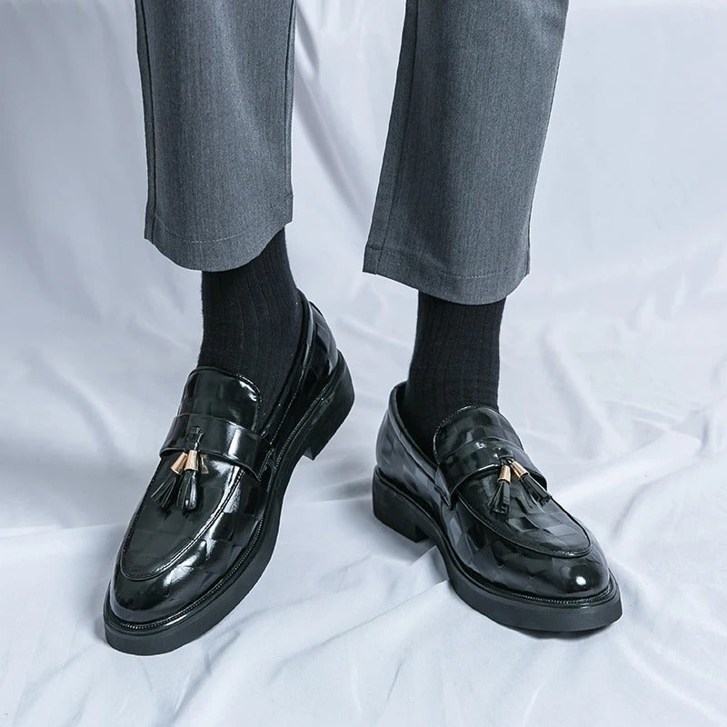 Men's Tassel Microfiber Leather Loafers – product detail alternate view