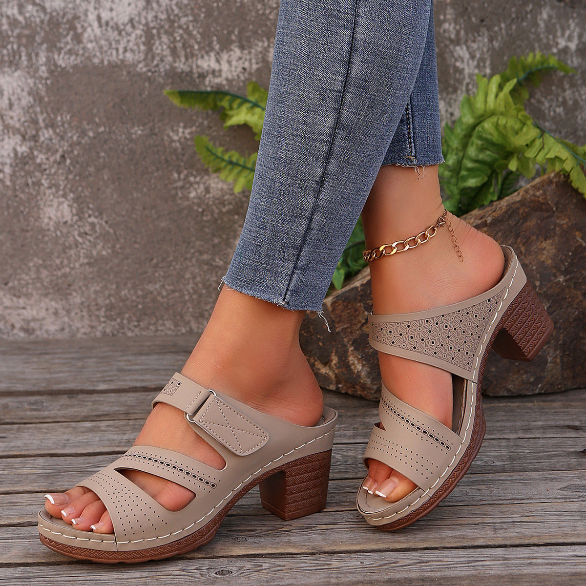 Sarah Express Square-heeled Peep-toe Slides