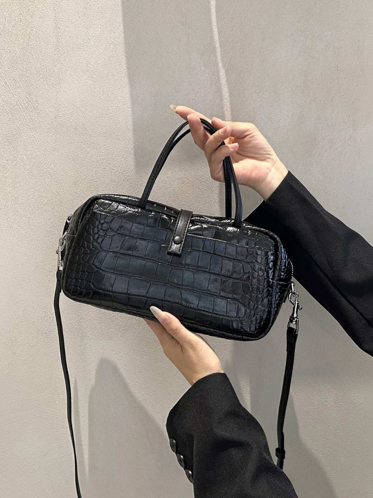 Sarah Express Crocodile Pattern Leather Toast Handbag