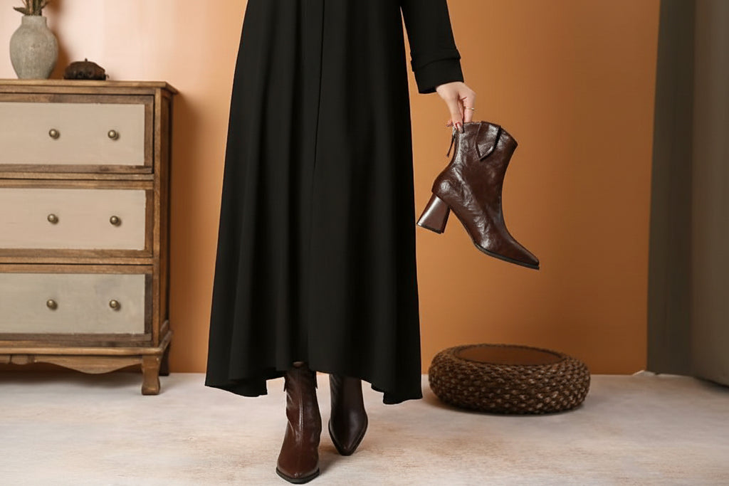 Sarah Express Retro Pointed Toe Chunky Heel Boots