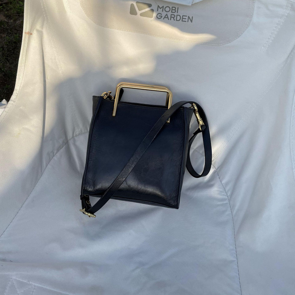 Sarah Express Vintage Full-Grain Leather Square Crossbody Bag