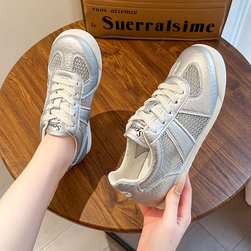 Sarah Express Women's Retro Flat Desert Sneakers
