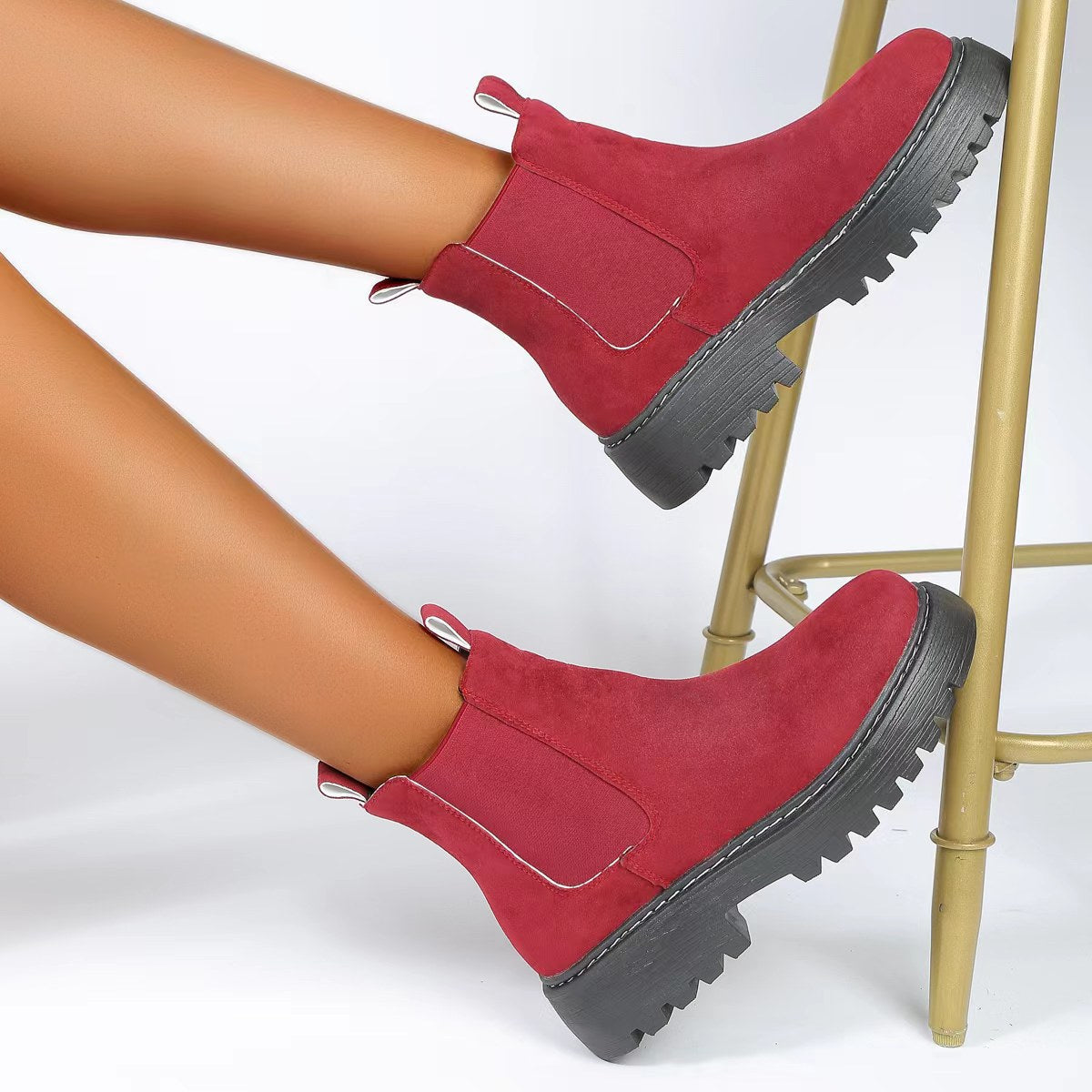 Sarah Express Women's Classic Platform Chelsea Boots
