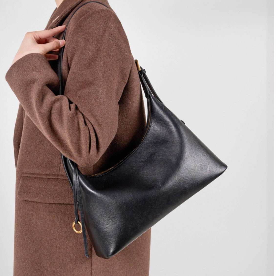 Sarah Express Structured Full-Grain Leather Shoulder Bag