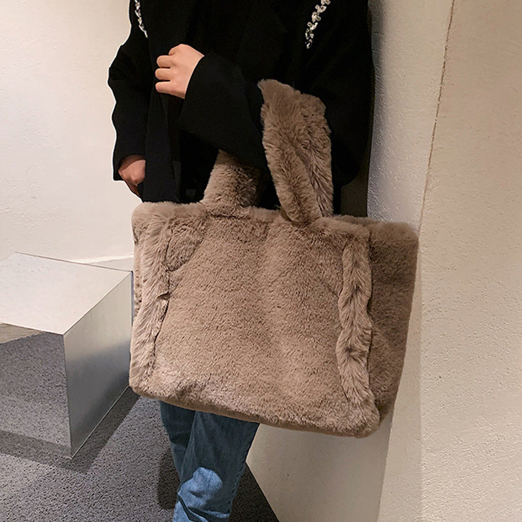Sarah Express Plush Chain Shoulder Bag Tote