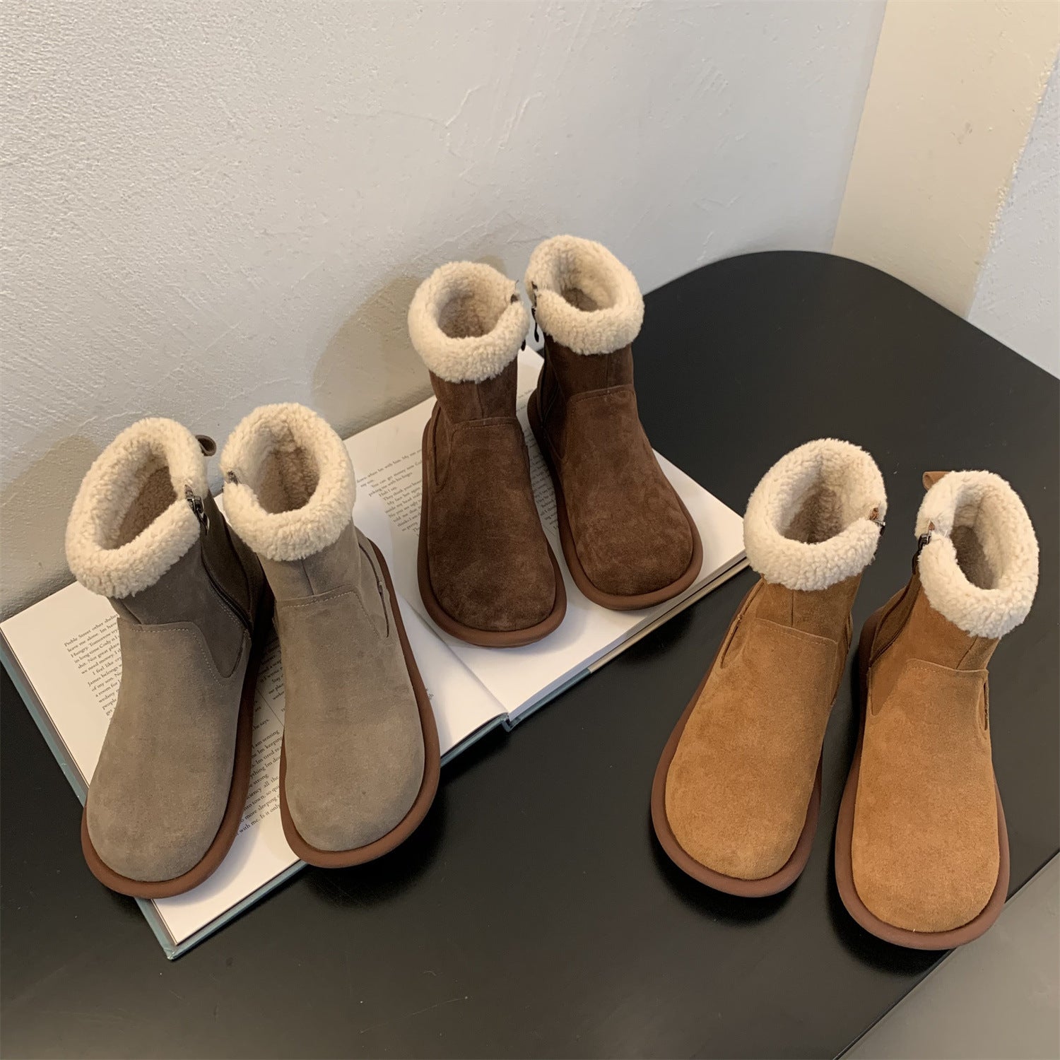 Sarah Express Women's Retro Furry Ankle Boots