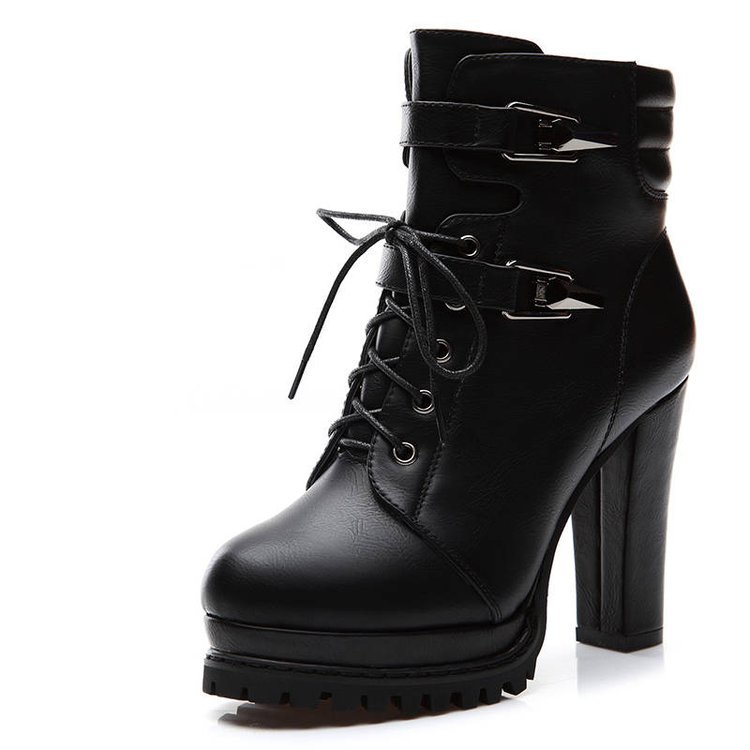Sarah Express Round Toe Platform Ankle Boots