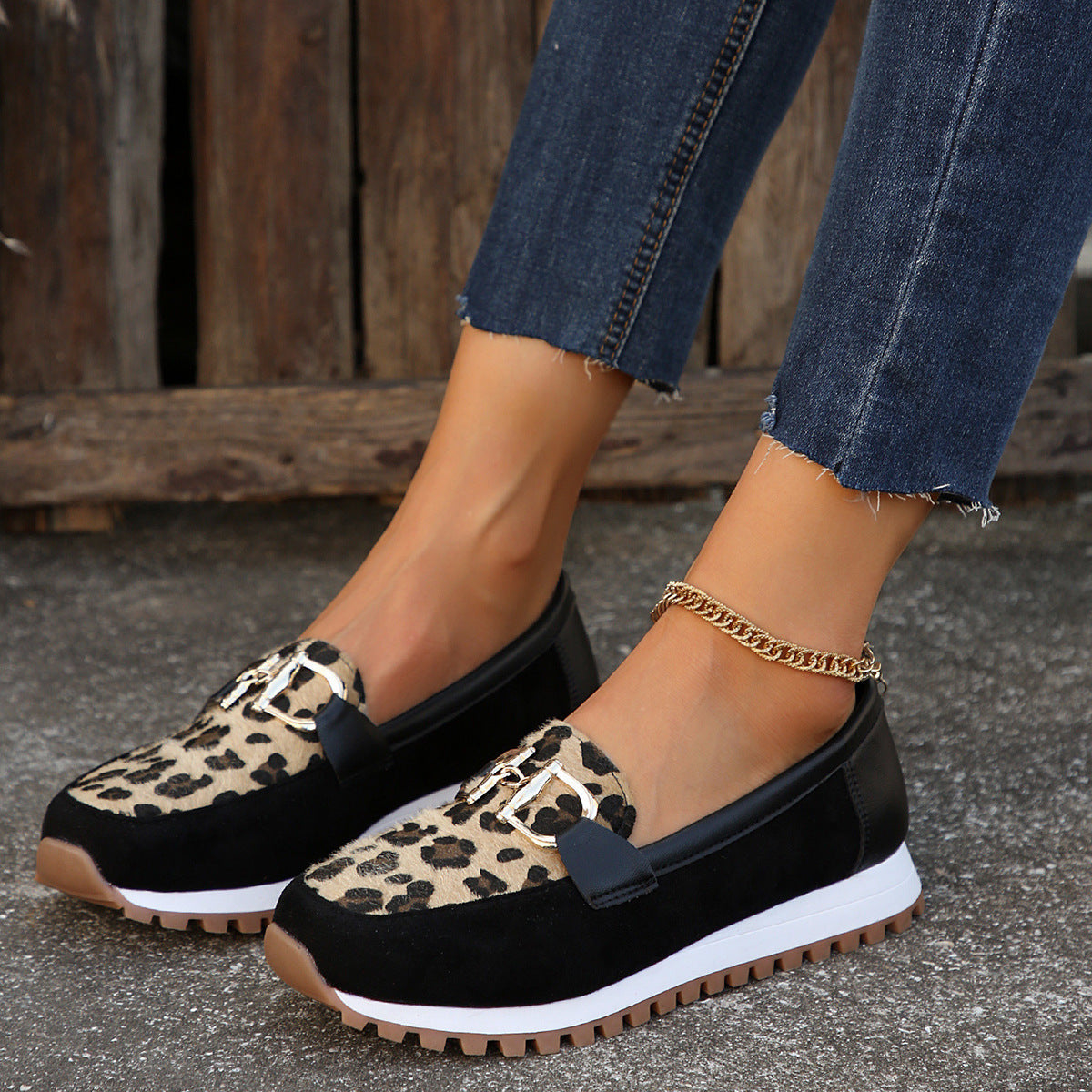 Sarah Express Women's Leopard Print Metal Buckle Flats