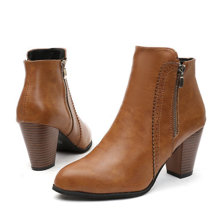 Sarah Express Retro Pointed Toe Chunky Heel Ankle Boots