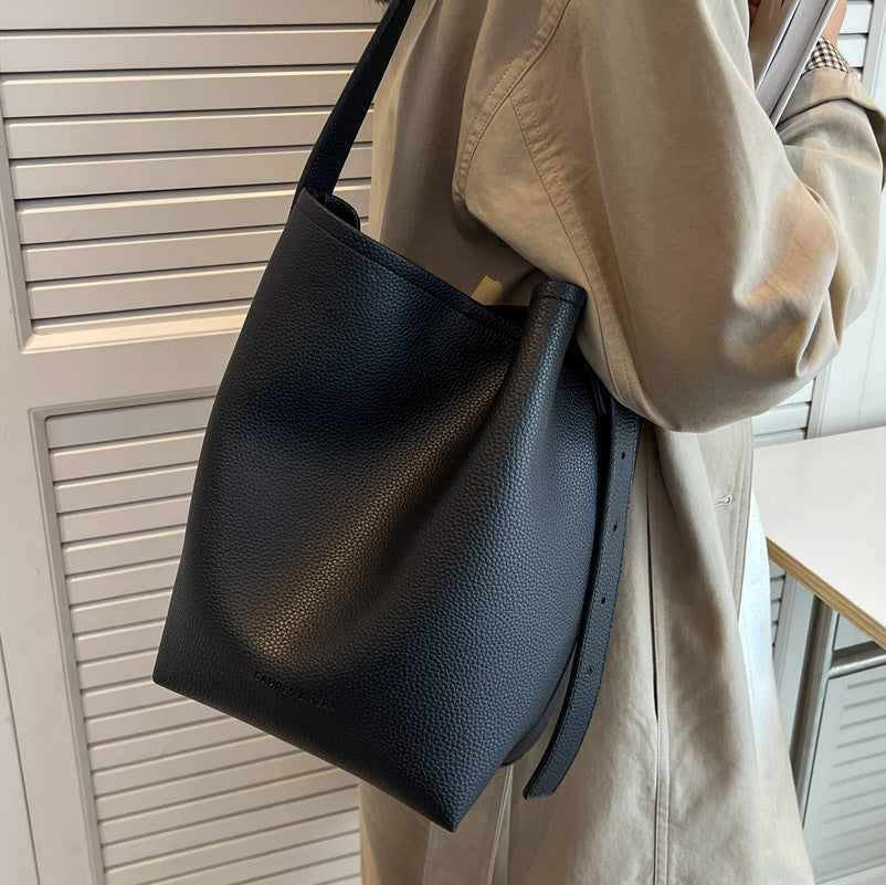 Sarah Express Retro Commuter Bucket Bag Adjustable Strap