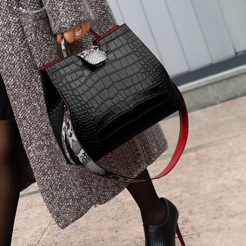 Sarah Express Structured Contrast Texture Messenger Bag