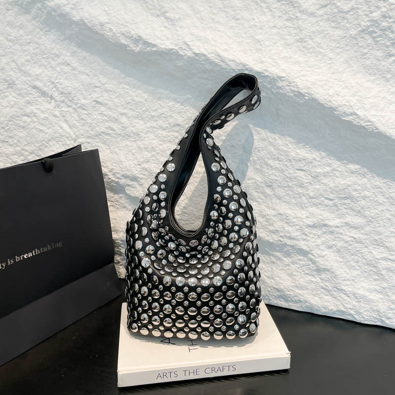 New Punk-style Studded Single-shoulder Bag – product detail
