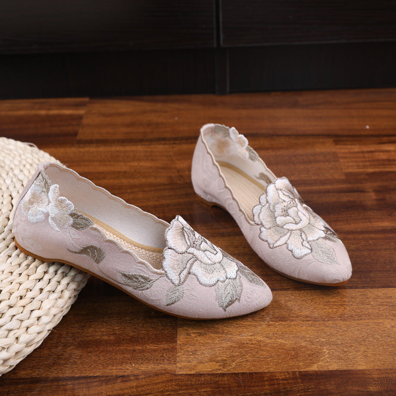 Sarah Express Vintage Embroidered Pointed Toe Flats