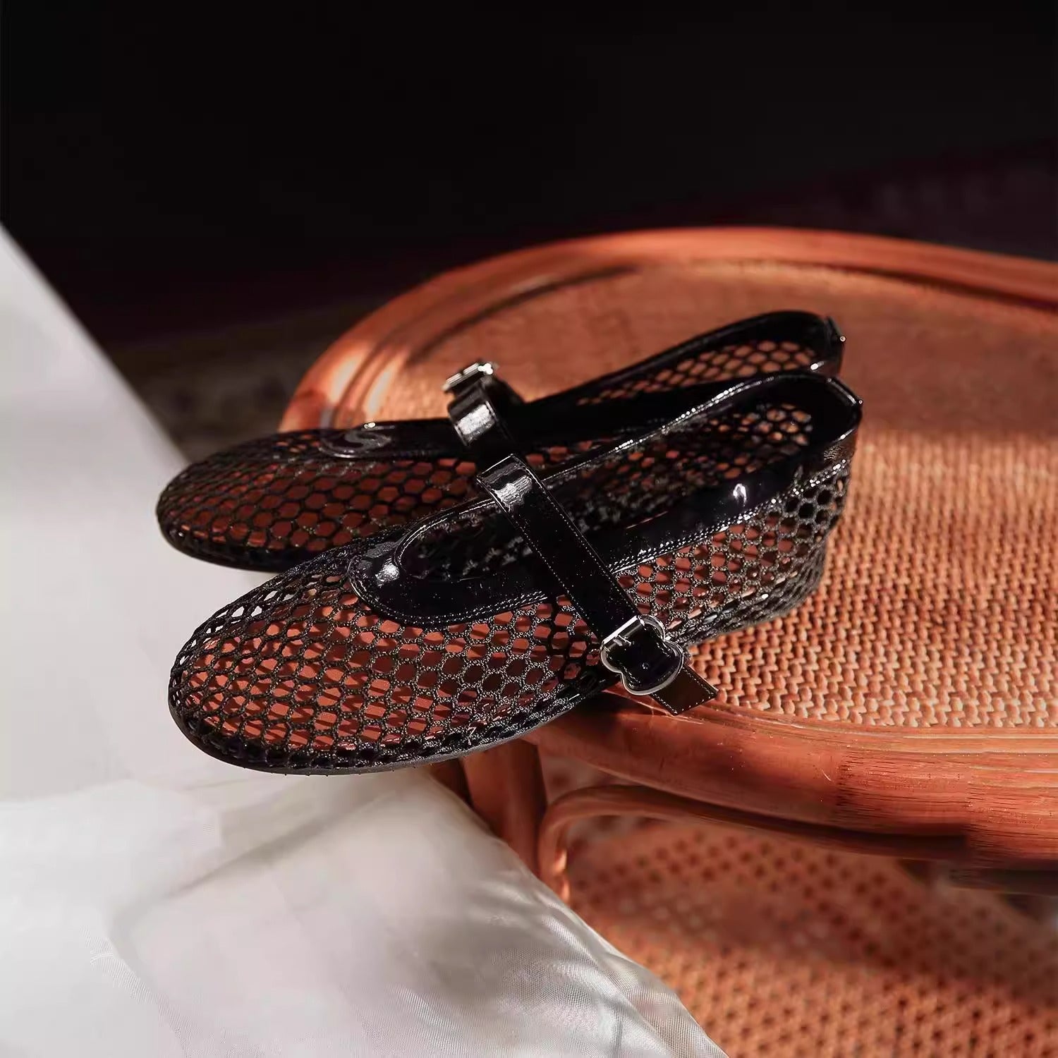 Sarah Express Breathable Mesh Hollow-Out Buckle Pumps Black