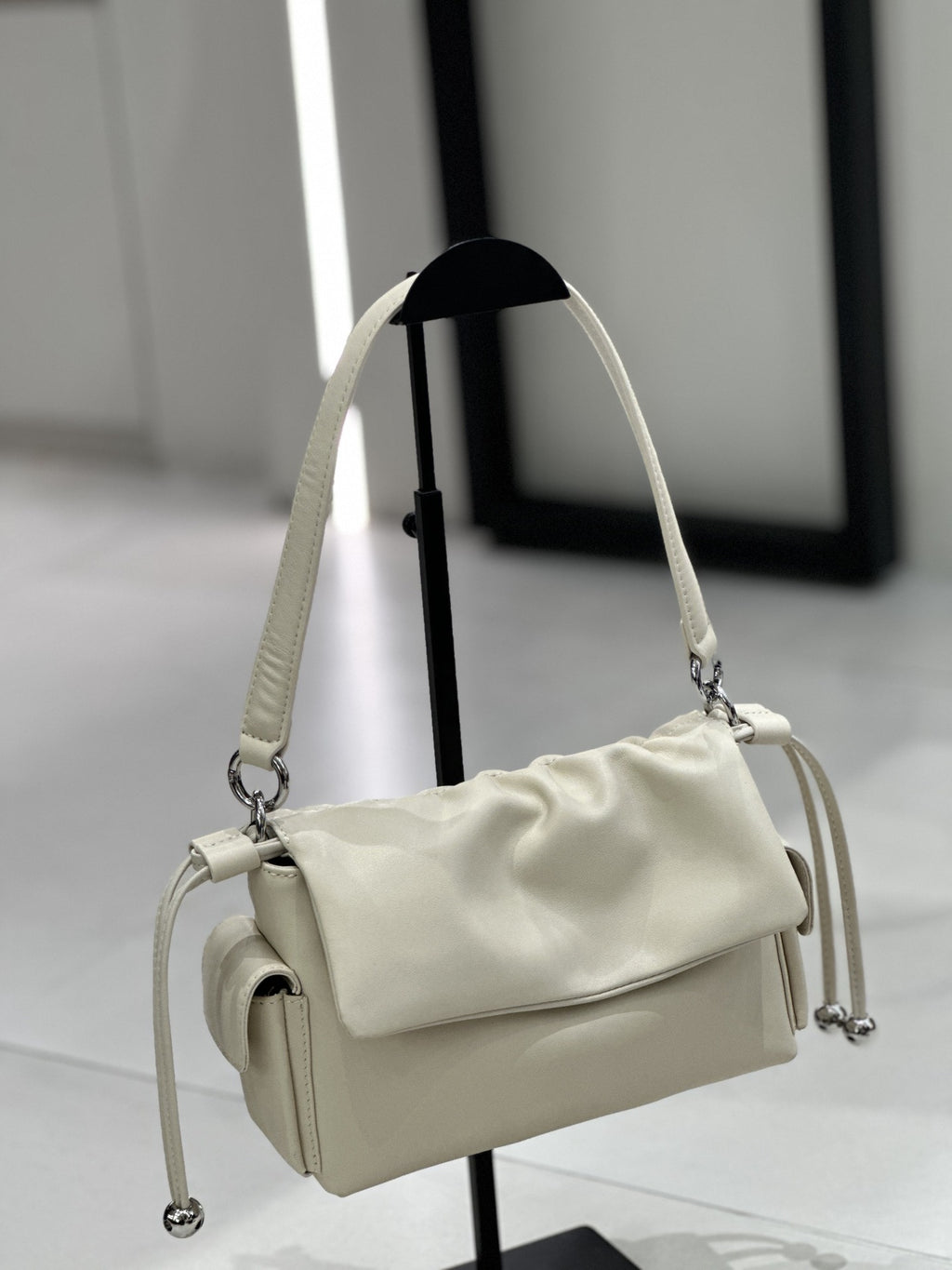 Sarah Express Pleated Drawstring Leather Shoulder Bag White