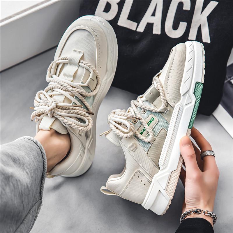 Sarah Express Men's Casual Carved Wing Pattern Sneakers