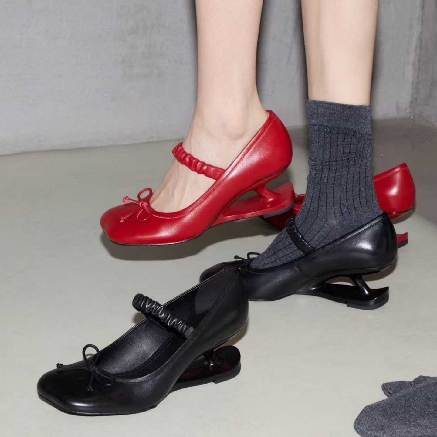 Sarah Express Square Heel Leather Pumps with Bow
