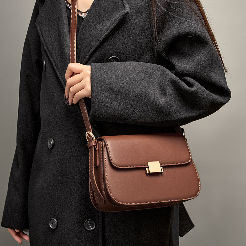 Sarah Express Retro Leather Underarm Shoulder Bag