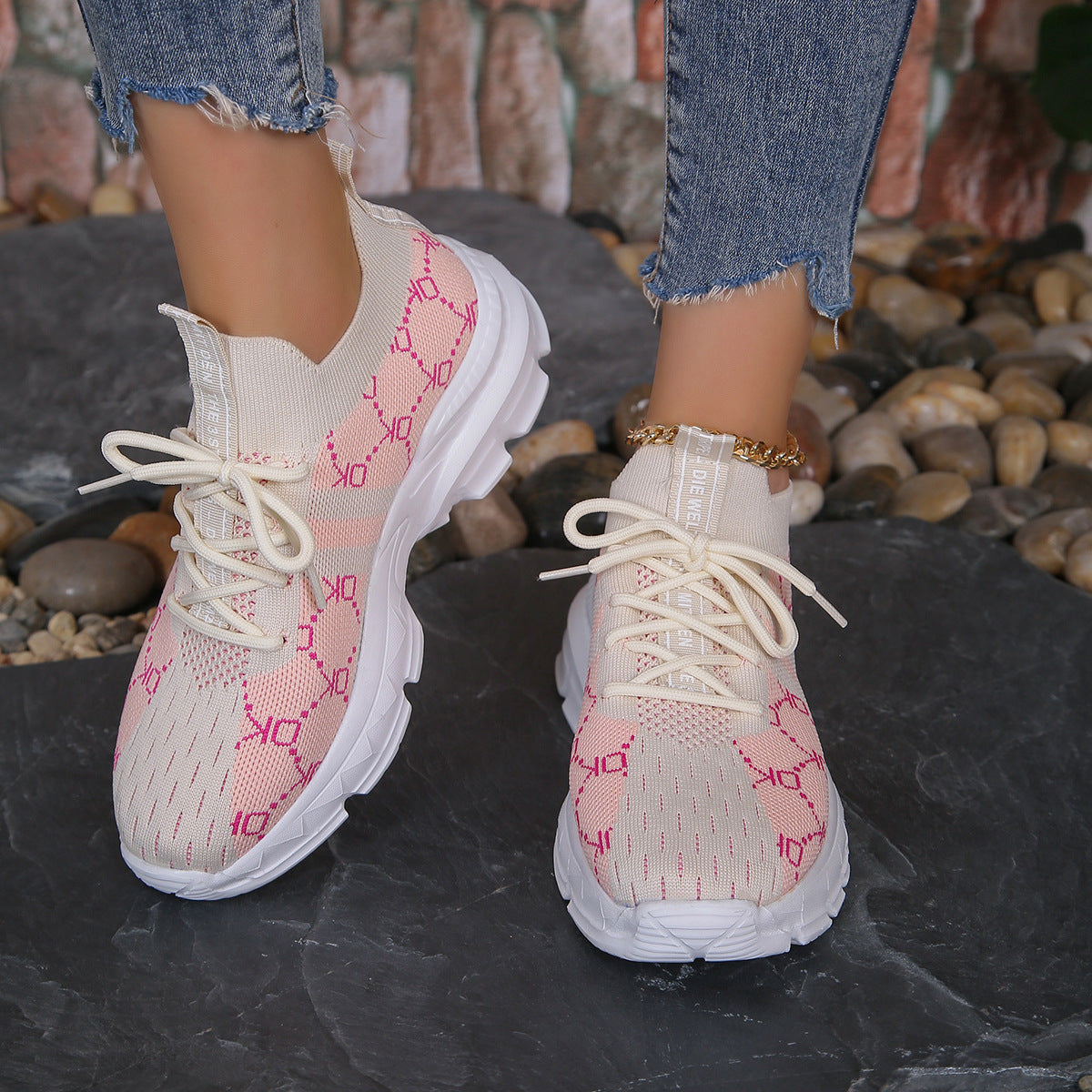 Sarah Express Women's Breathable Mesh Lace-Up Sneakers