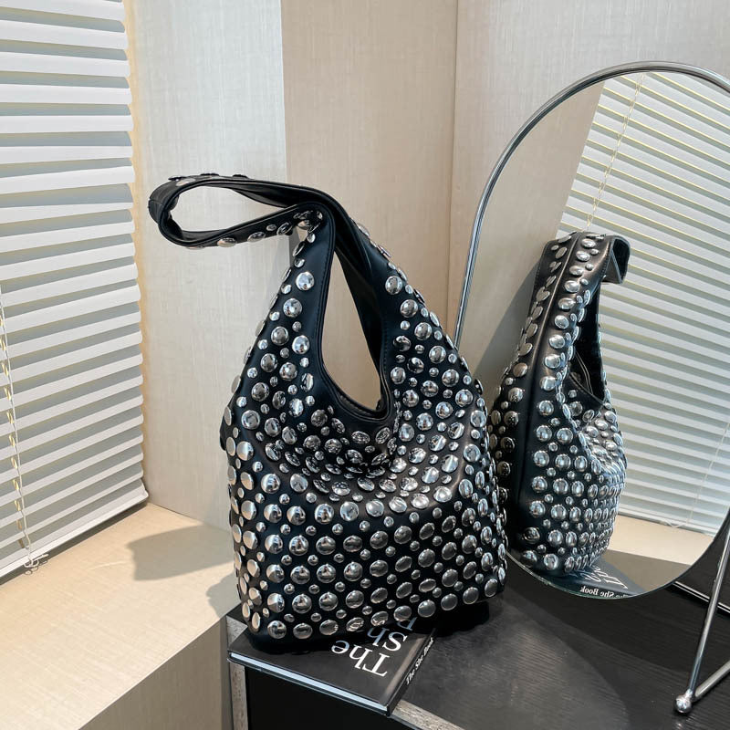 New Punk-style Studded Single-shoulder Bag – front product view