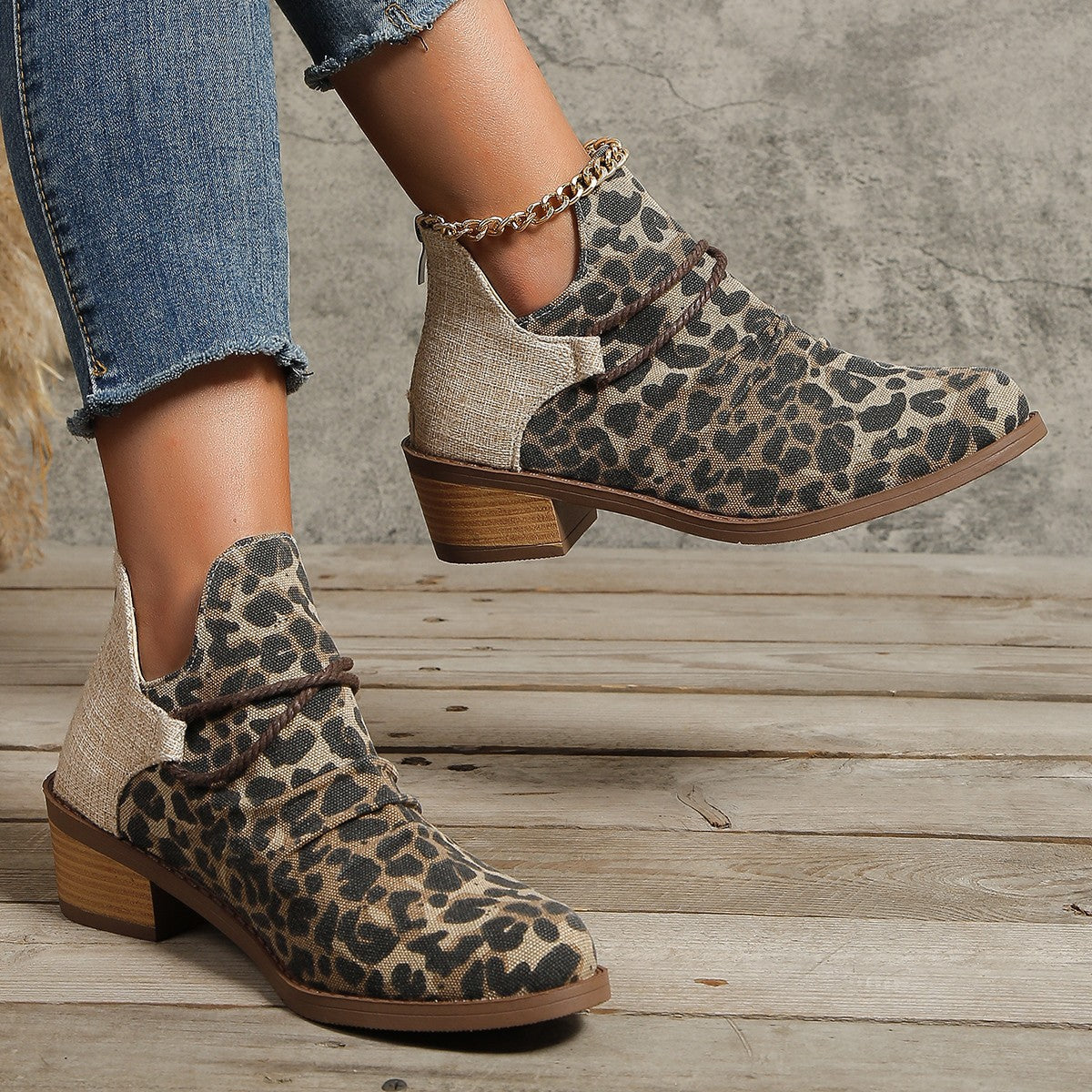 Sarah Express Retro Pointed Toe Ankle Boots