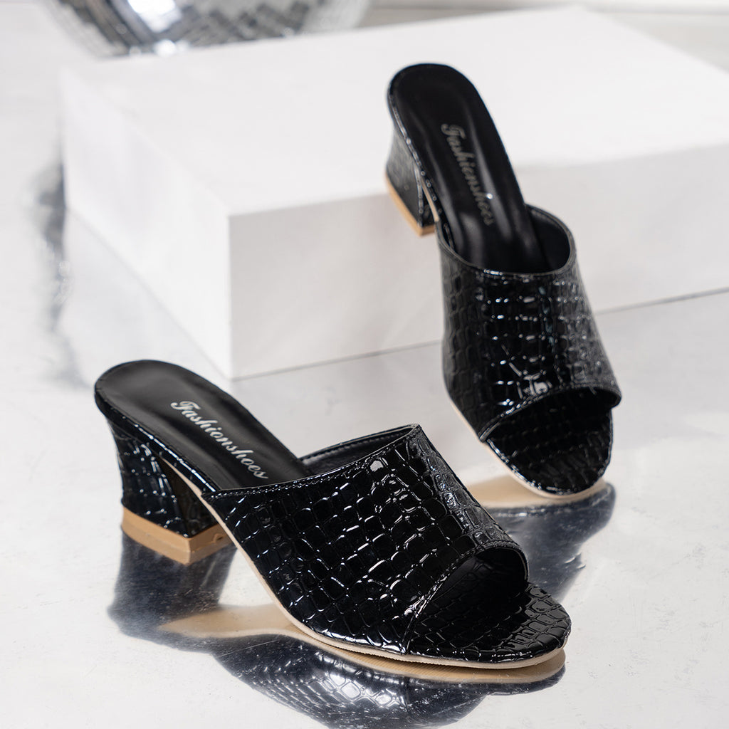 Sarah Express Snake Print Platform High Heel Sandals Black
