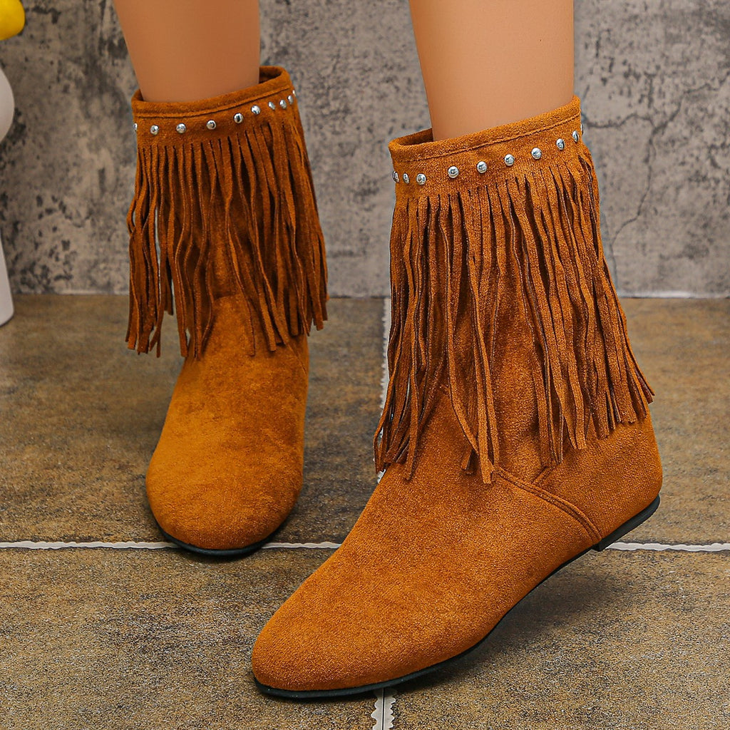 Studded Tassel Mid-Calf Wedge Boots – sole profile