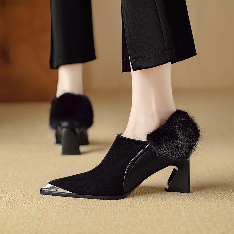 Retro Pointed-Toe Chunky Heel Suede Boots – heel profile alternate view 6
