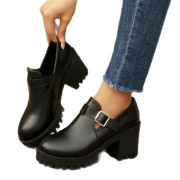 Sarah Express British-Style Chunky Heel Buckle Pumps