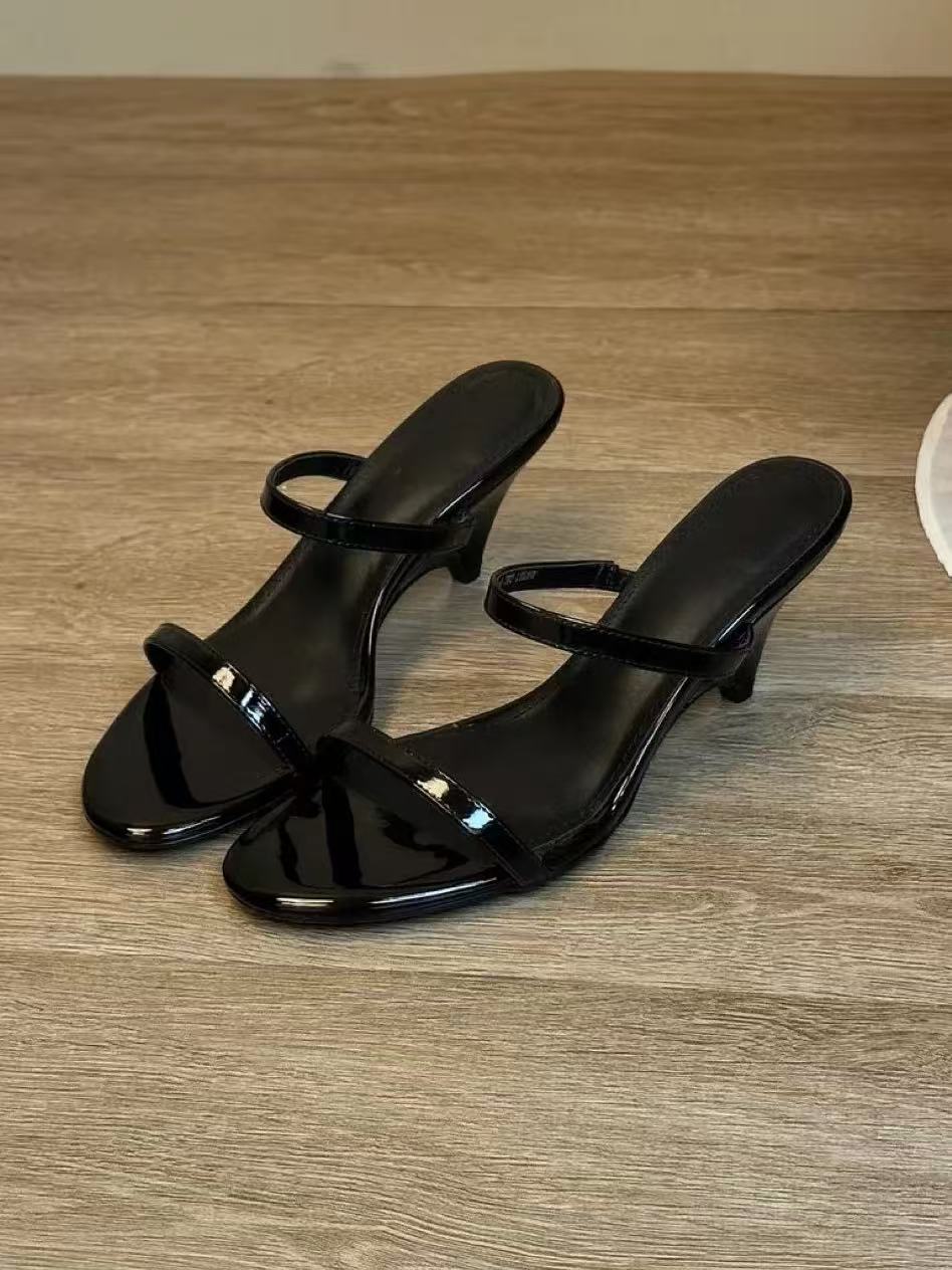 Sarah Express Minimalist Kitten Heel One-Strap Sandals Black