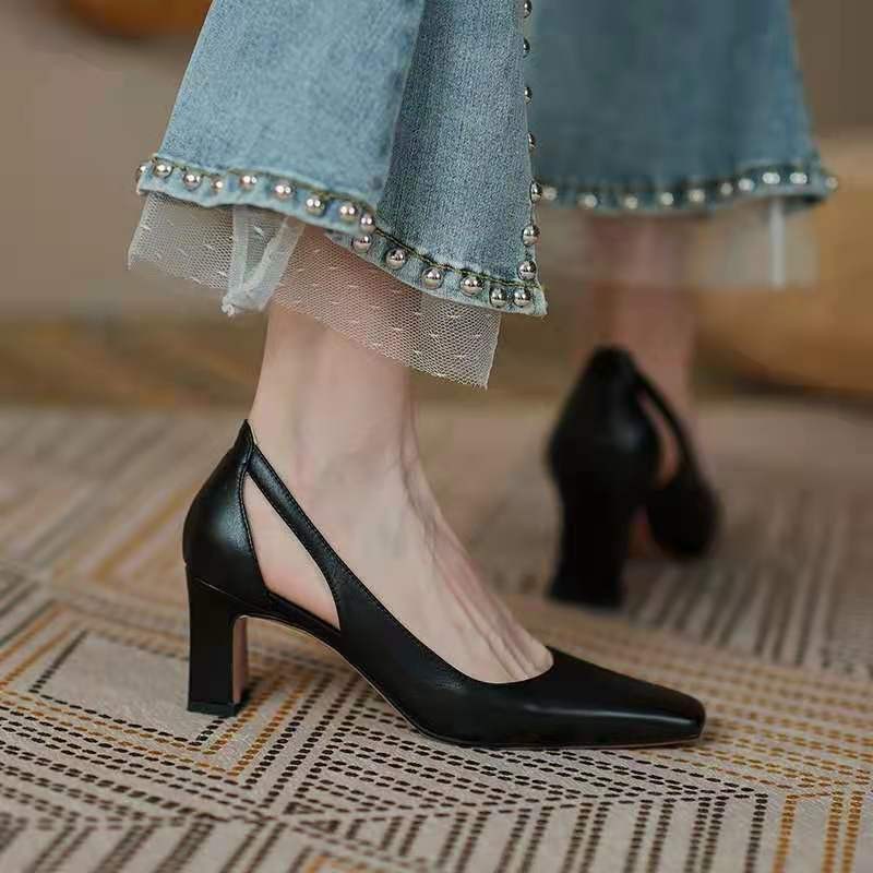 Sarah Express Chunky Heel Square Toe Commuter Pumps Black